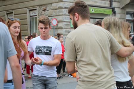 Po dveh letih Kamnik danes v znamenju maturantske četvorke (32)